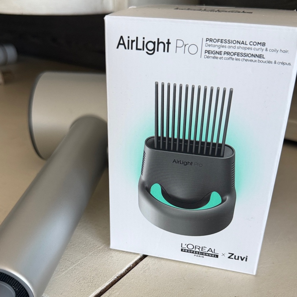 L'Oreal x Zuvi air light pro Silver Hair Dryer brand new - Picture 6 of 10